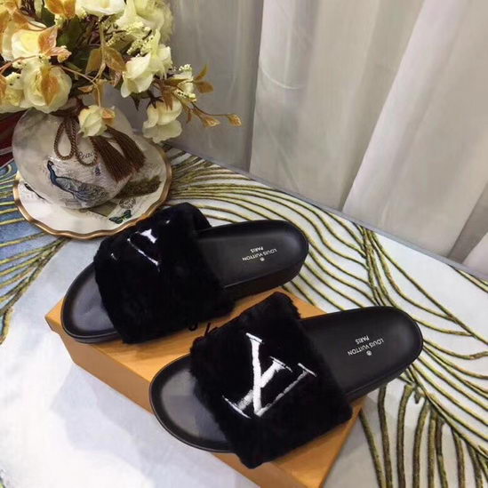 Louis Vuitton Slippers Wmns ID:20190503a296